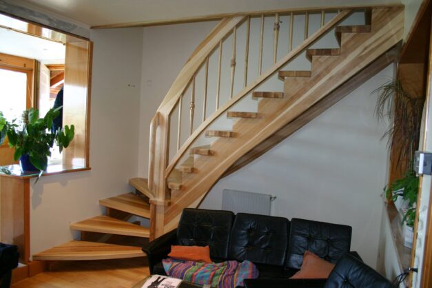 Zweiholmtreppe aus Holz